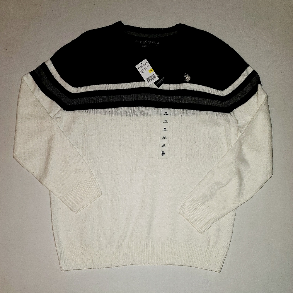 U.S. Polo assn. v neck sweater size M NWT